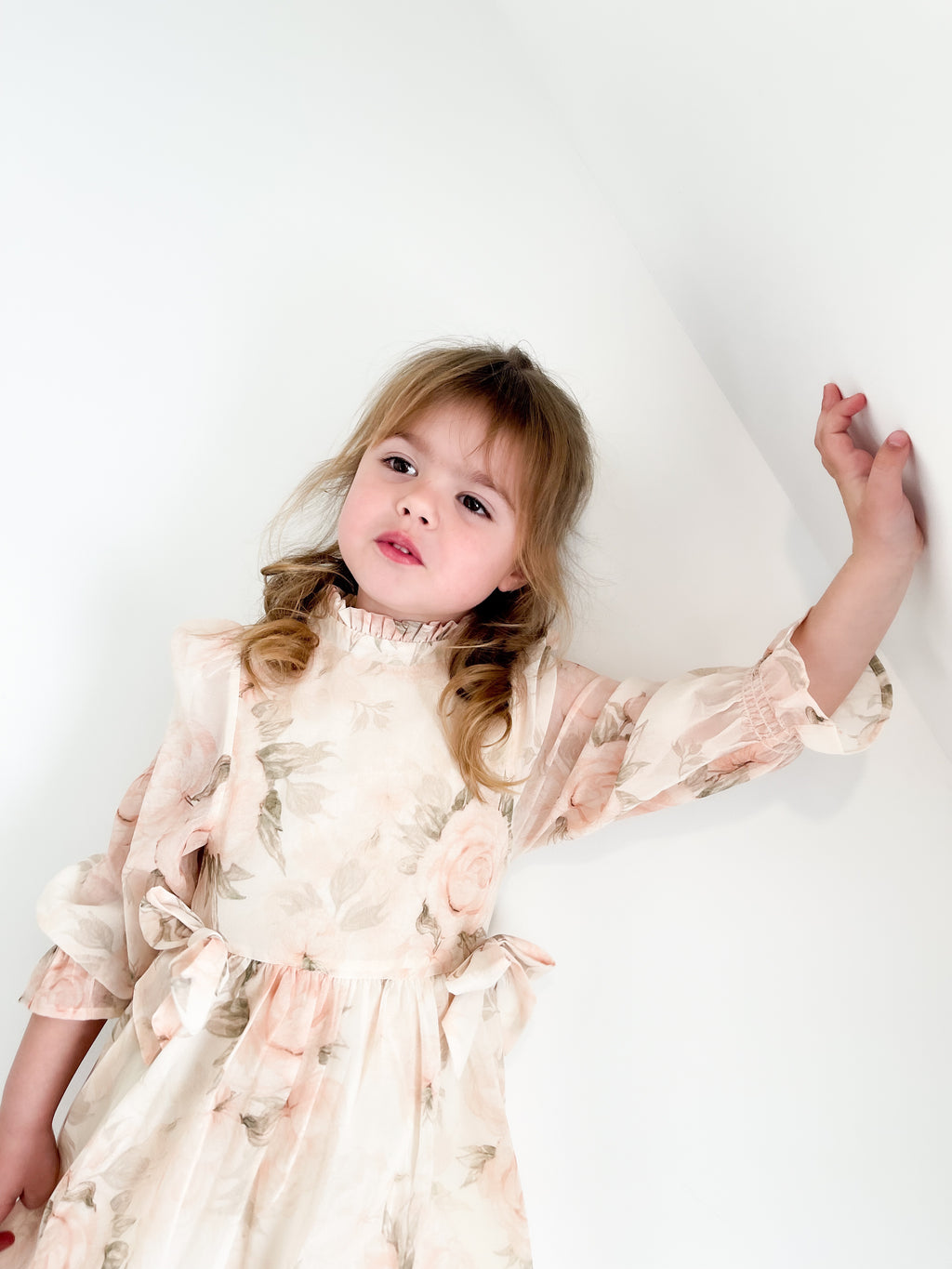 LRDM | DRESS LEA FLOWER LONGSLEEVE