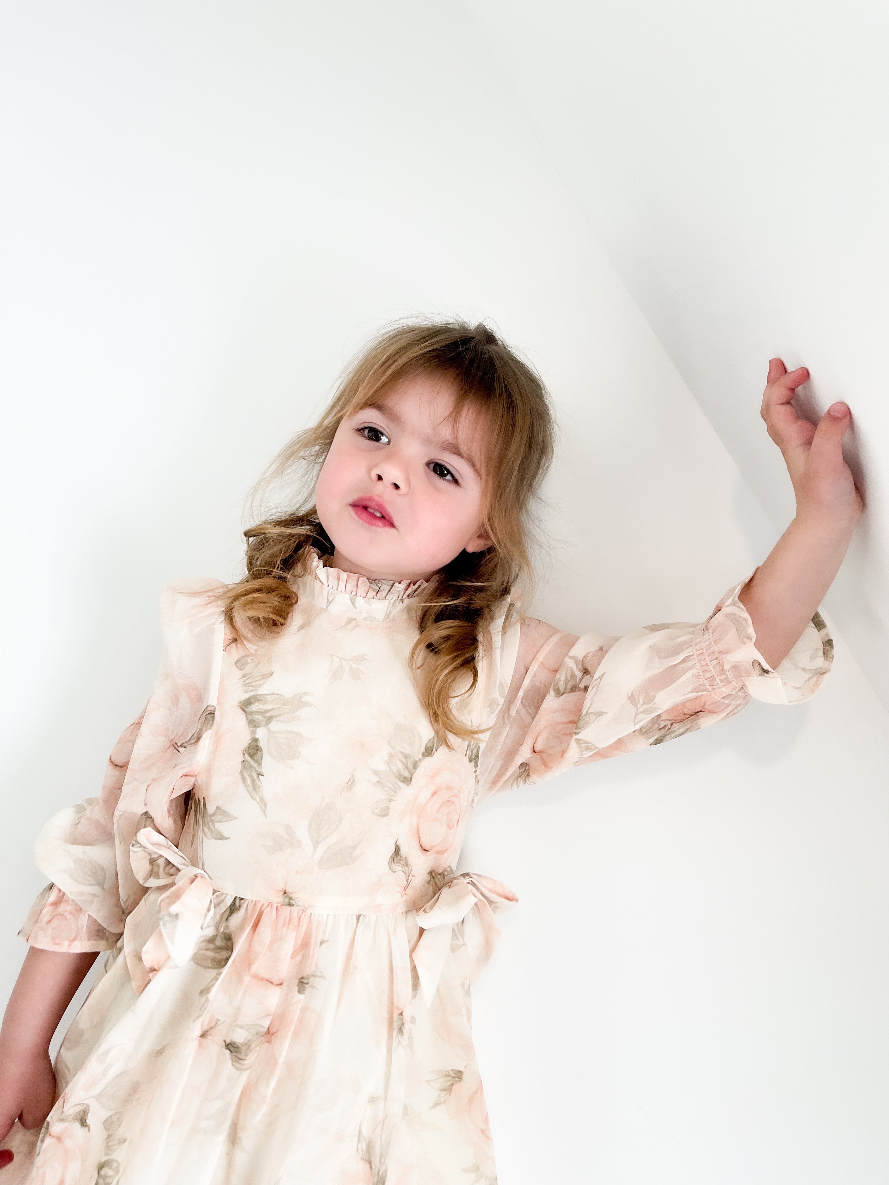 LRDM | DRESS LEA FLOWER LONGSLEEVE