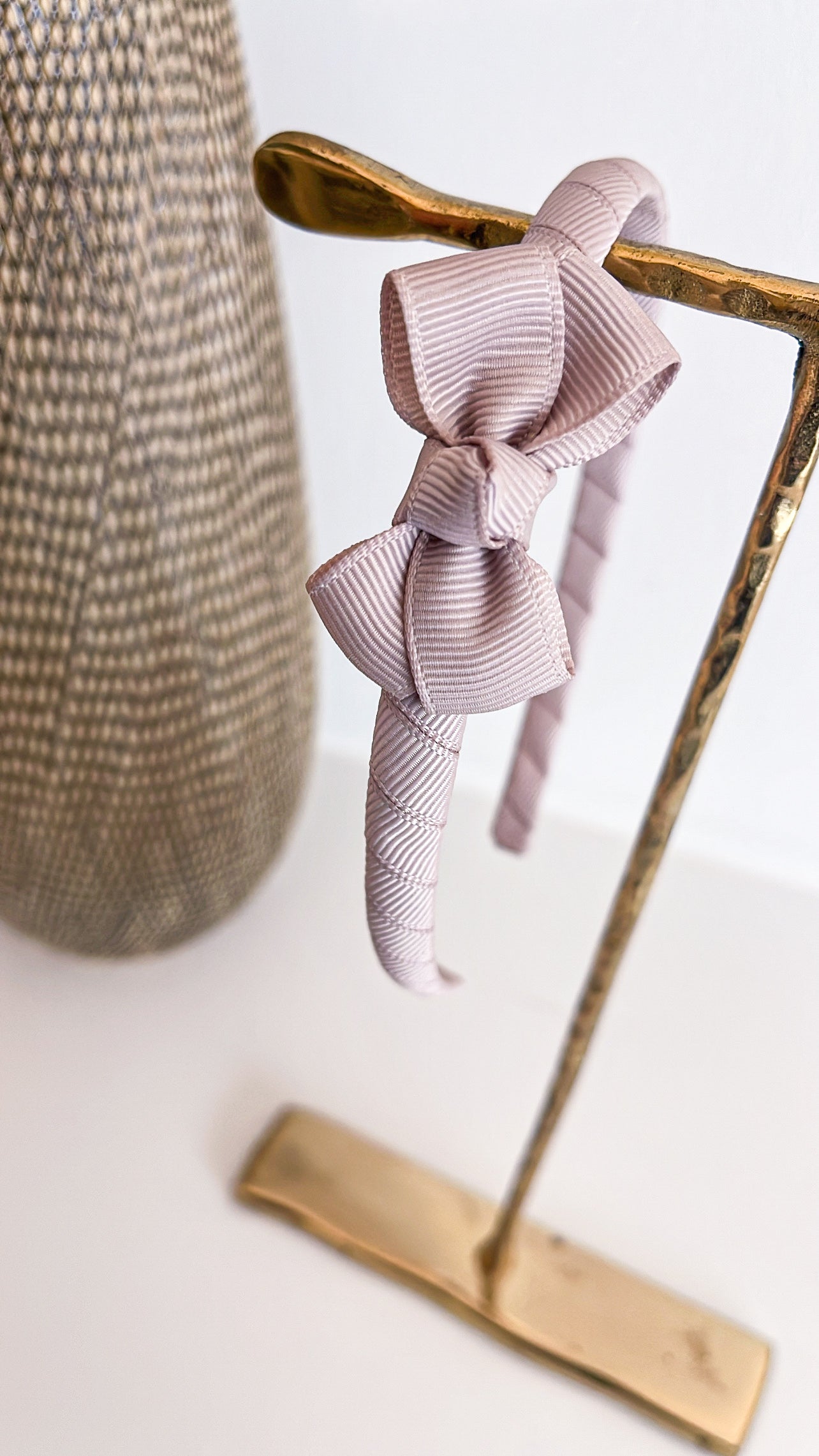 LA FILLETTE | DIADEEM MET STRIK TAUPE