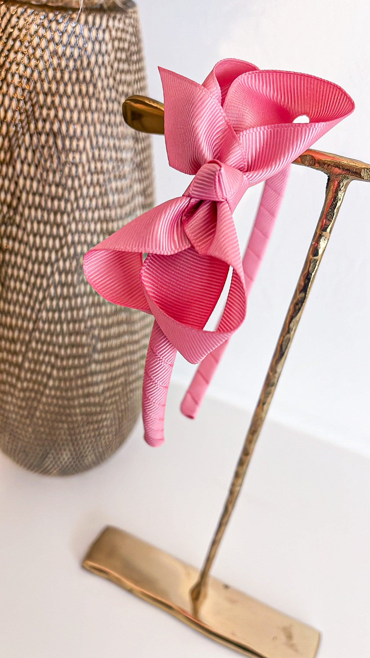 LA FILLETTE | DIADEEM MET GROTE STRIK DONKER ROZE