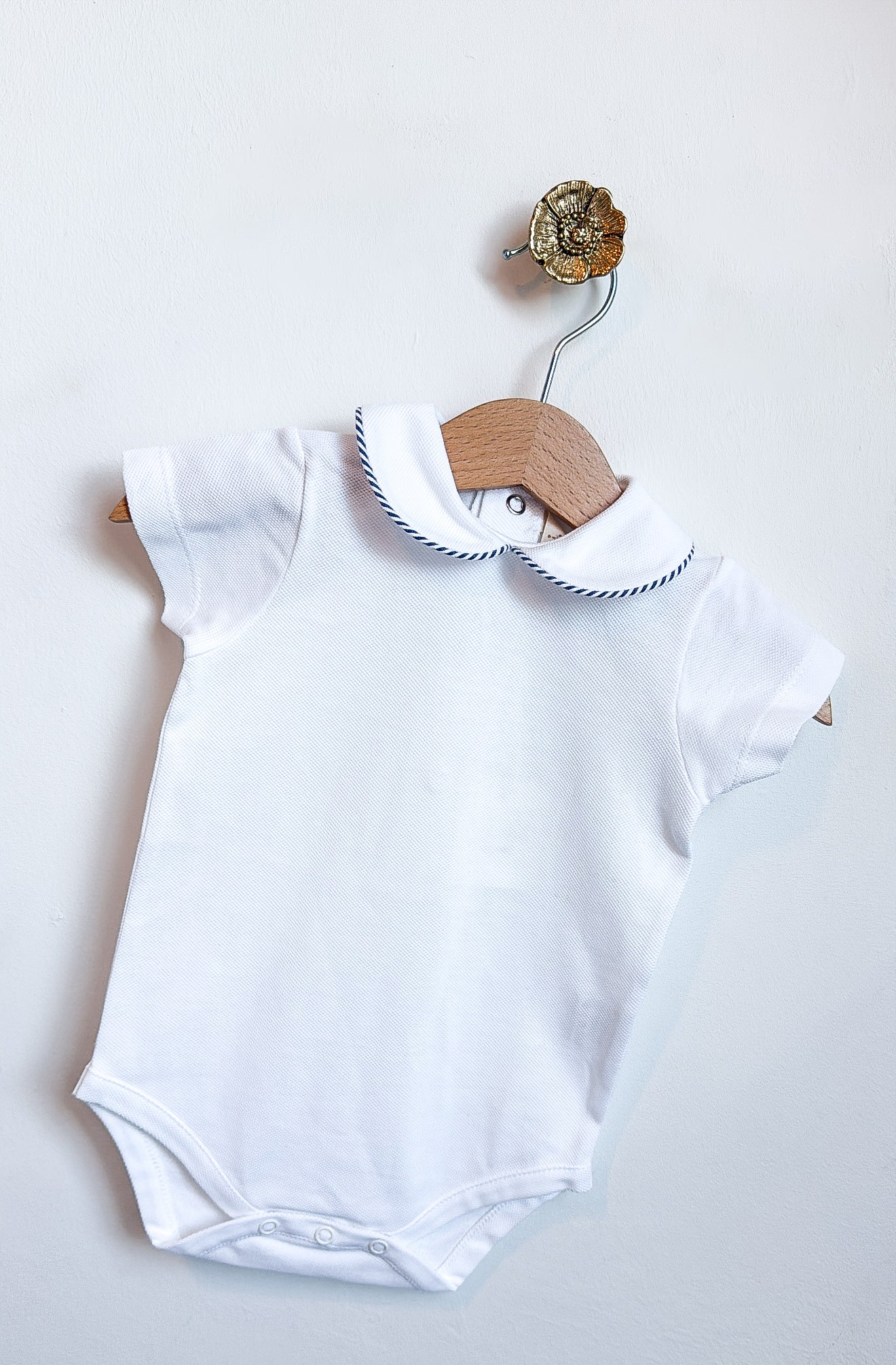 BABY LAI | BODY LEON