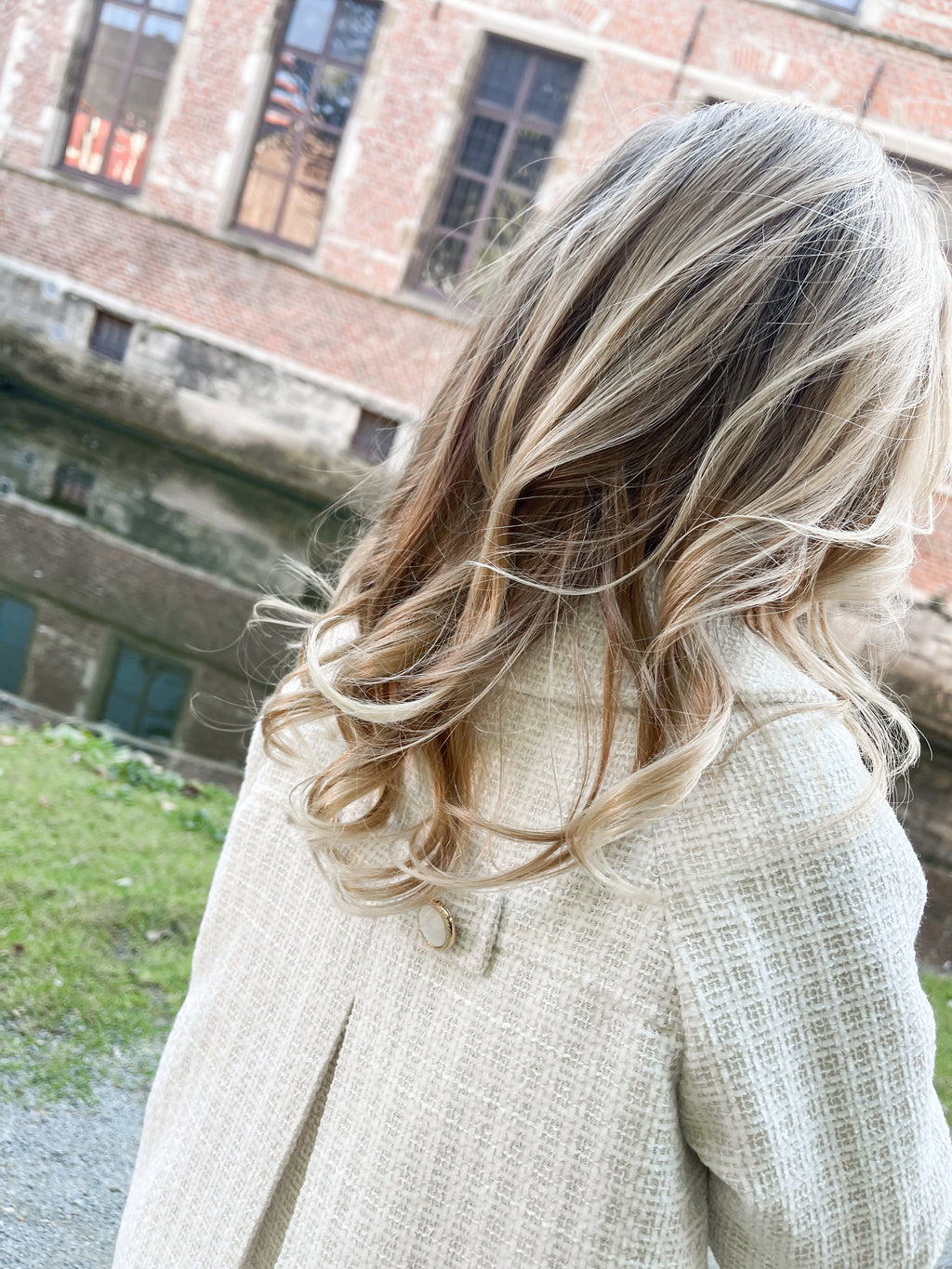 BE CHIC | MANTEL MANON
