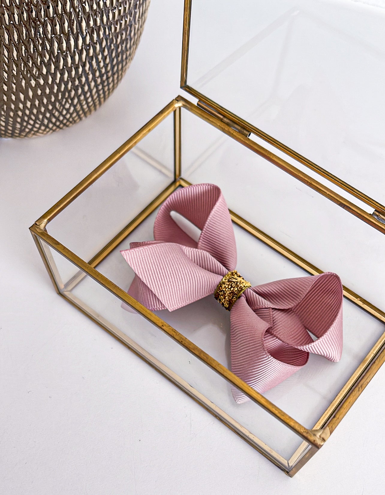 LA FILLETTE | HAARSTRIKCLIP ANTIEK ROZE MET GOUD